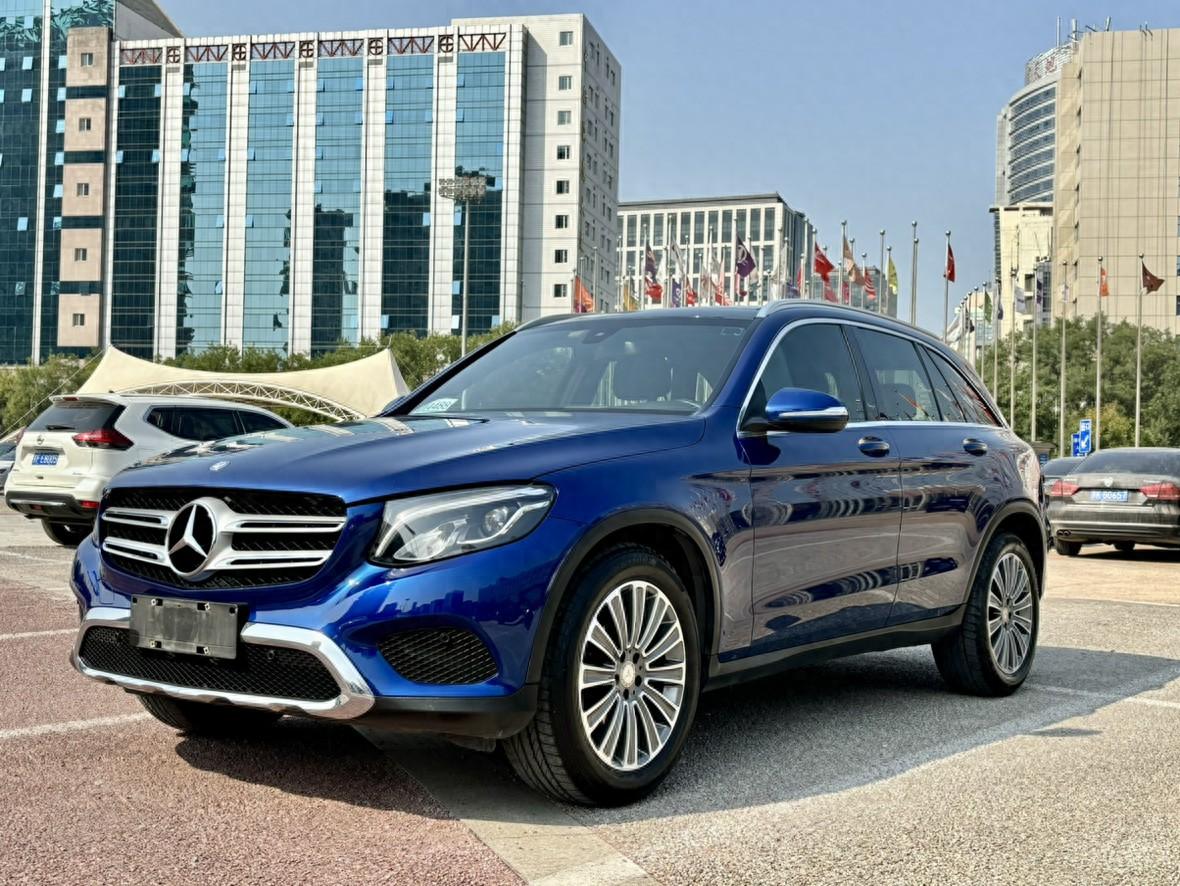 详细介绍一辆2016款奔驰GLC 260 4MATIC动感型