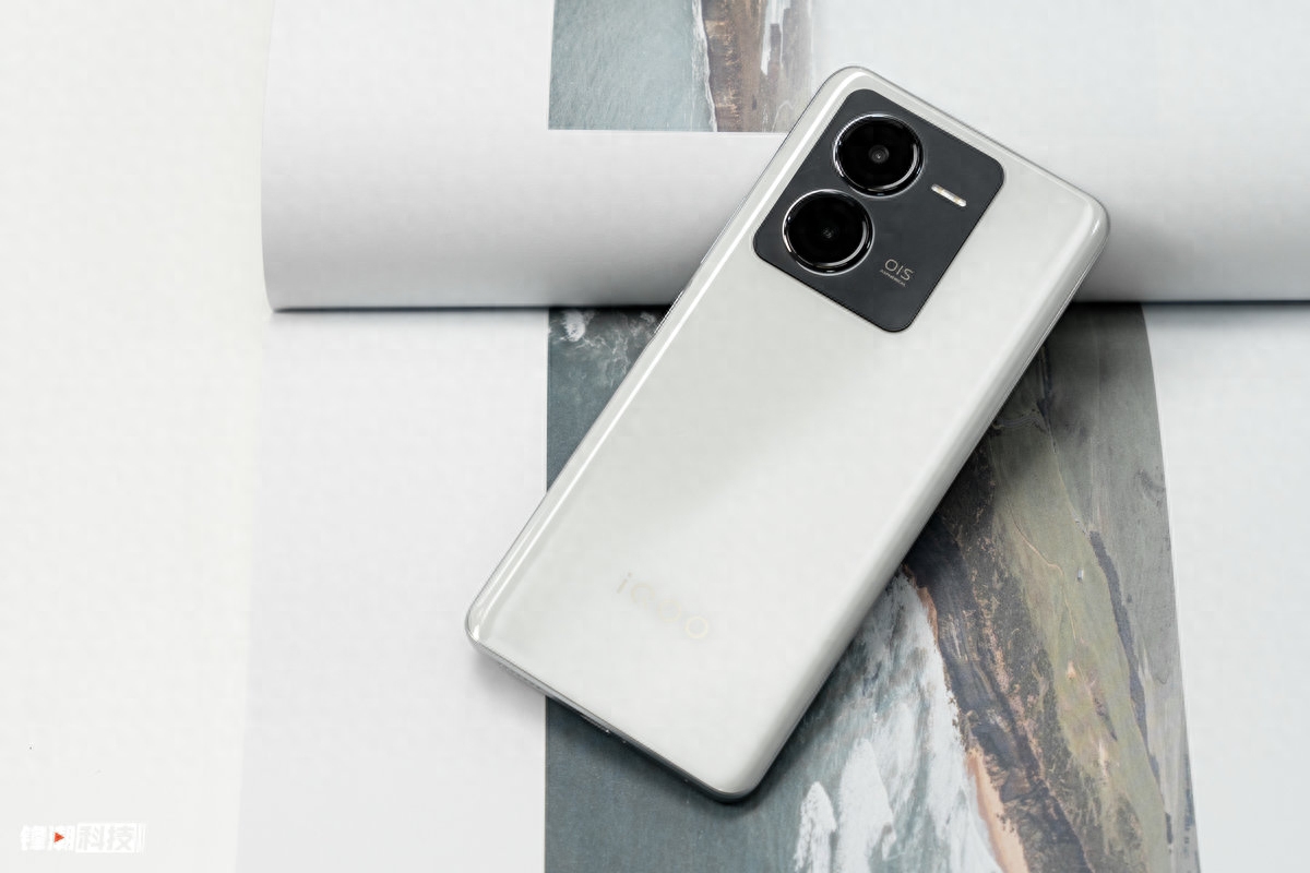 最强天玑8200，高性价比手机首选iQOO Z8