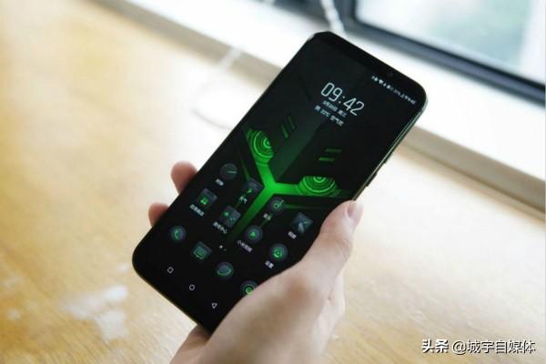 黑鲨手机2好不好，为何网友买完就后悔了？