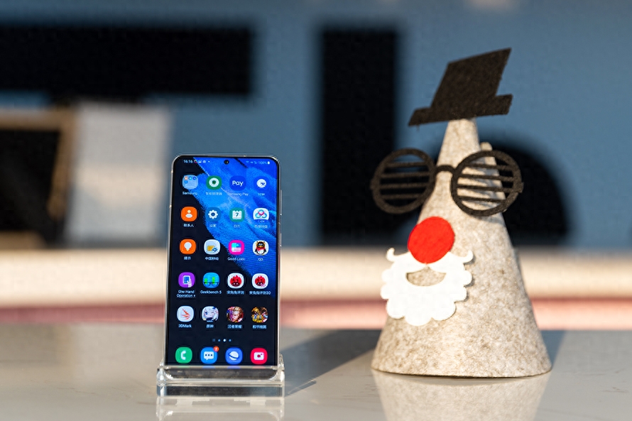 三星Galaxy S21+5G评测：兼顾手感与续航的实用旗舰