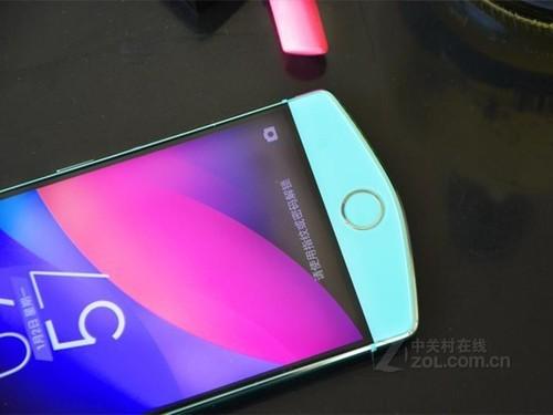 Meitu/美图 M6S 4G美颜自拍手机外观漂亮 天猫2299元火热销售中