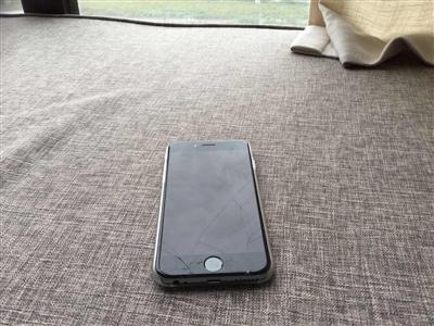 2年前生产的二手苹果6 屏幕碎了也要968元维修费？