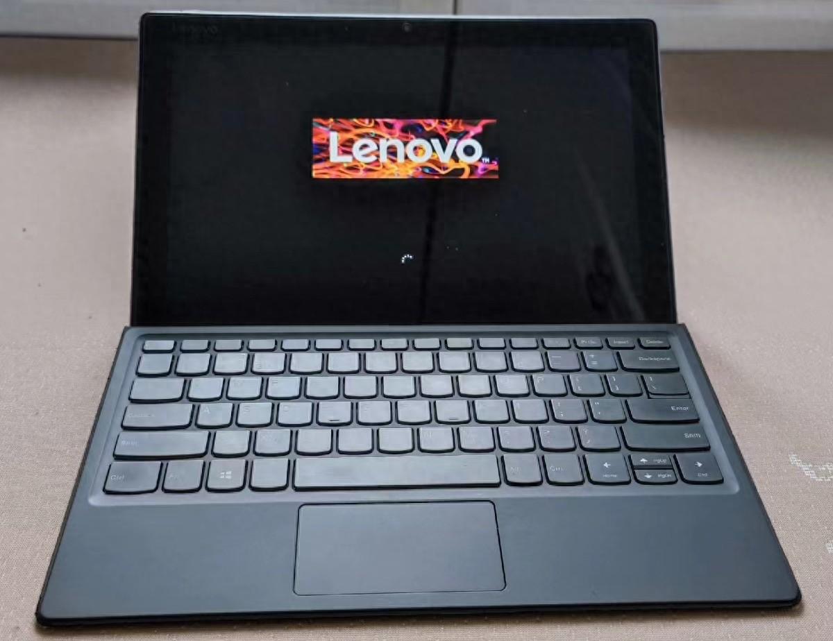 这部八代i5的笔记本只要1000块,还能当Windows平板用