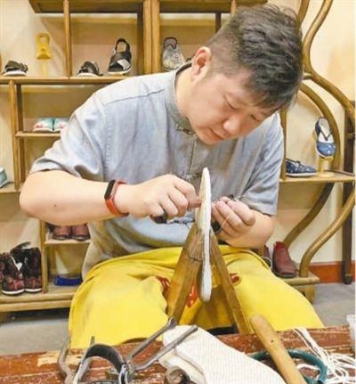 内联升千层底布鞋制作技艺传承人任晨阳——一针一线 不舍寸功（工匠绝活）