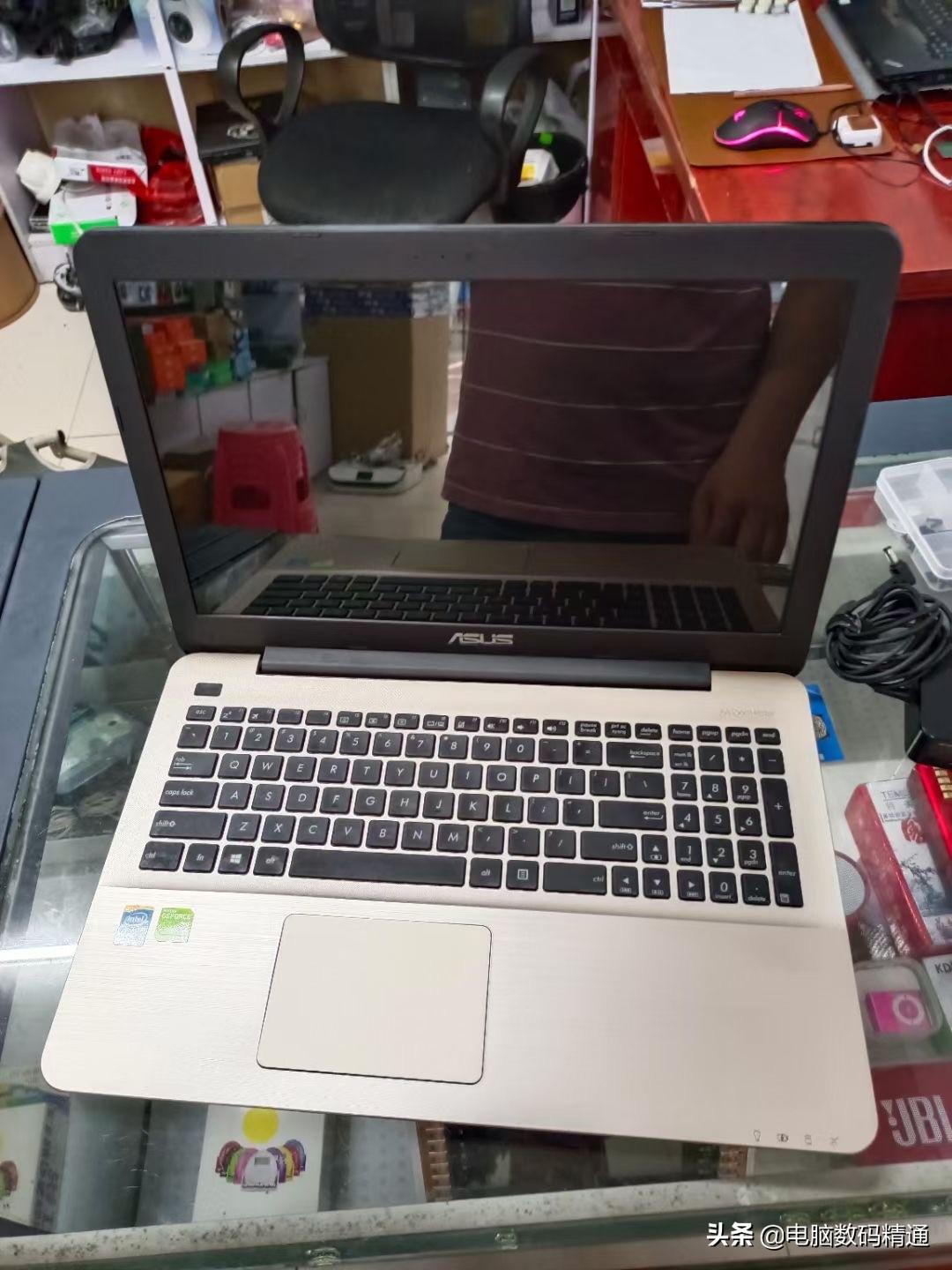 想要买一台二手笔记本电脑，可是“一头雾水”，不知道该怎么选