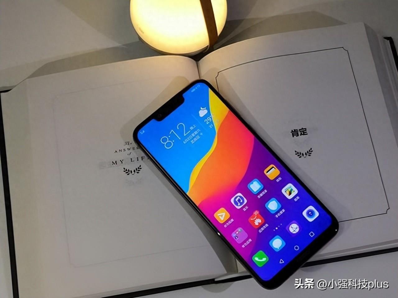 不到1000元也能买到好手机,这三款8+256GB手机,轻松使用三五年