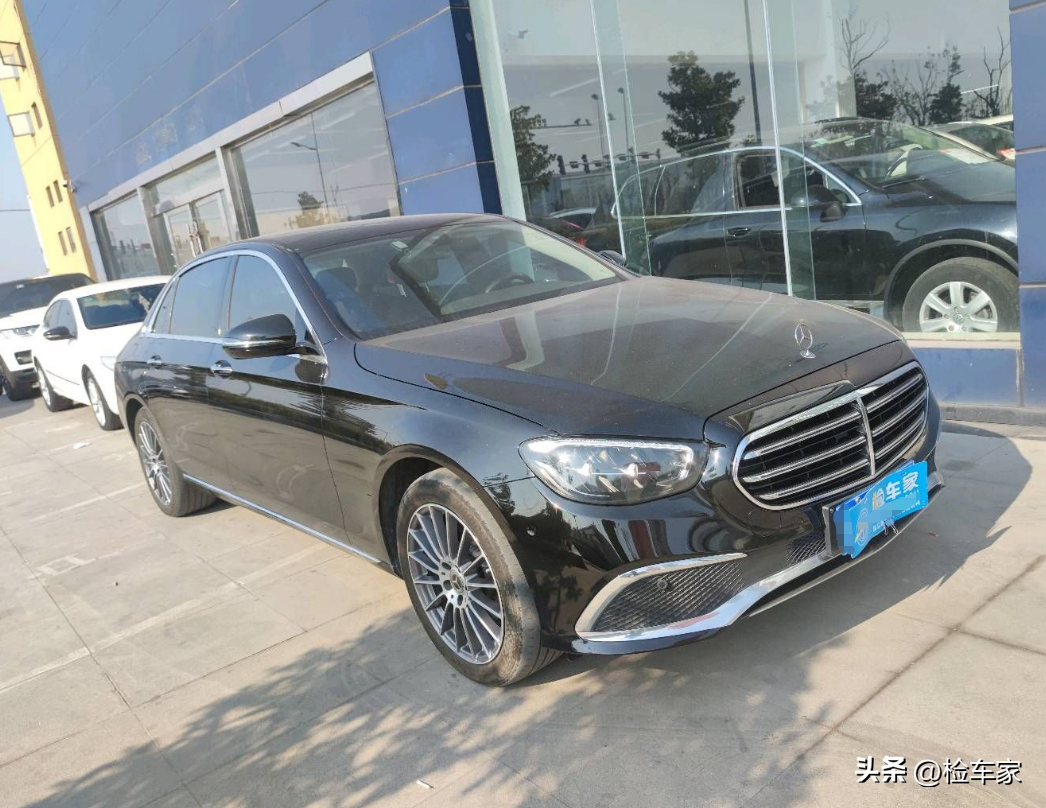 两年开了8万公里!这辆奔驰E级要价30多万,能不能买?