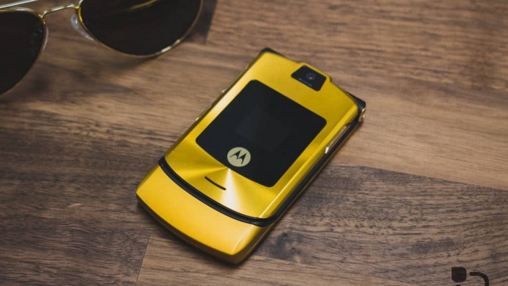 全新摩托罗拉RAZR4概念机现身，这一次联想玩真的