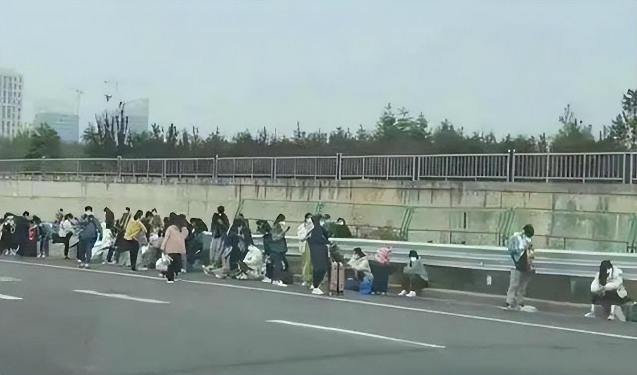 富士康再起风波，726宿舍有死尸属于恶性谣言？集团慌忙报警