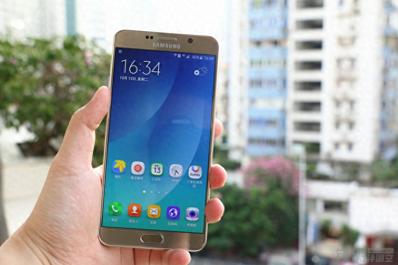 商务与高性能并存：三星Galaxy Note5详细评测