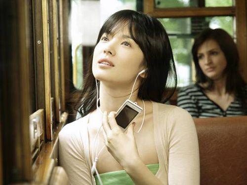 步步高音乐手机广告背景音乐——我在那一角落患过伤风