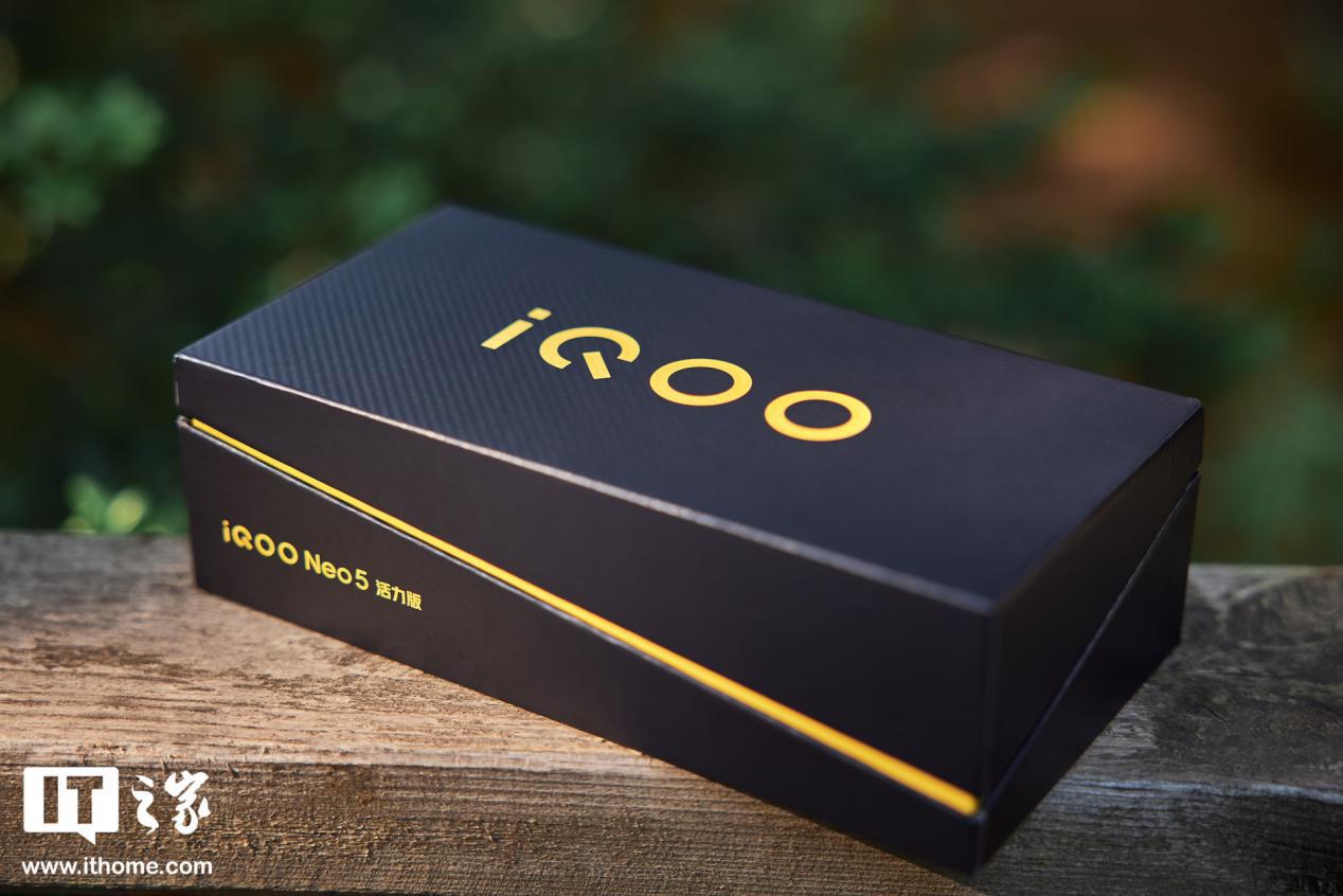 iQOO Neo5 活力版评测：2199 元的旗舰性能铁三角