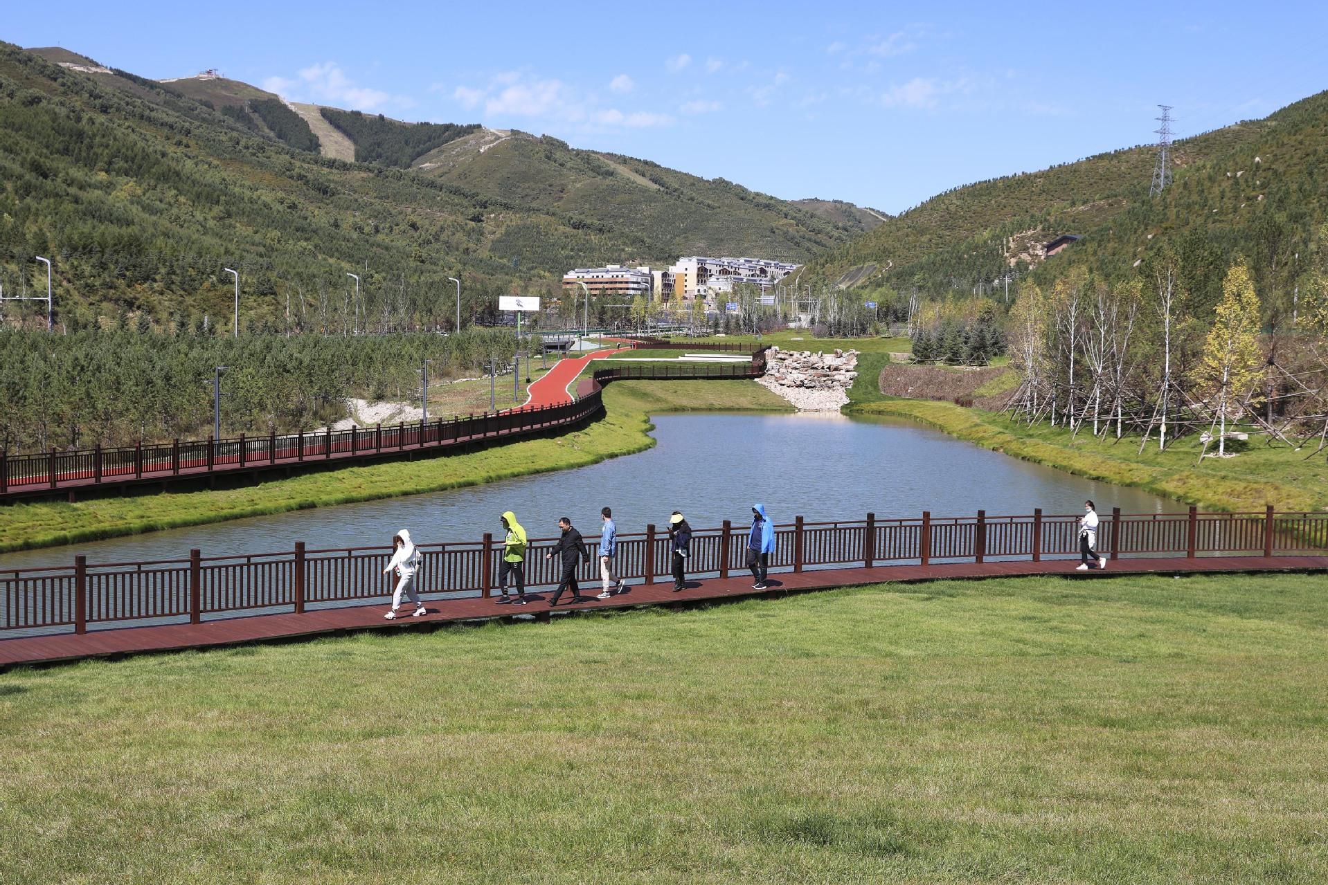 每日一词∣体育公园 sports parks