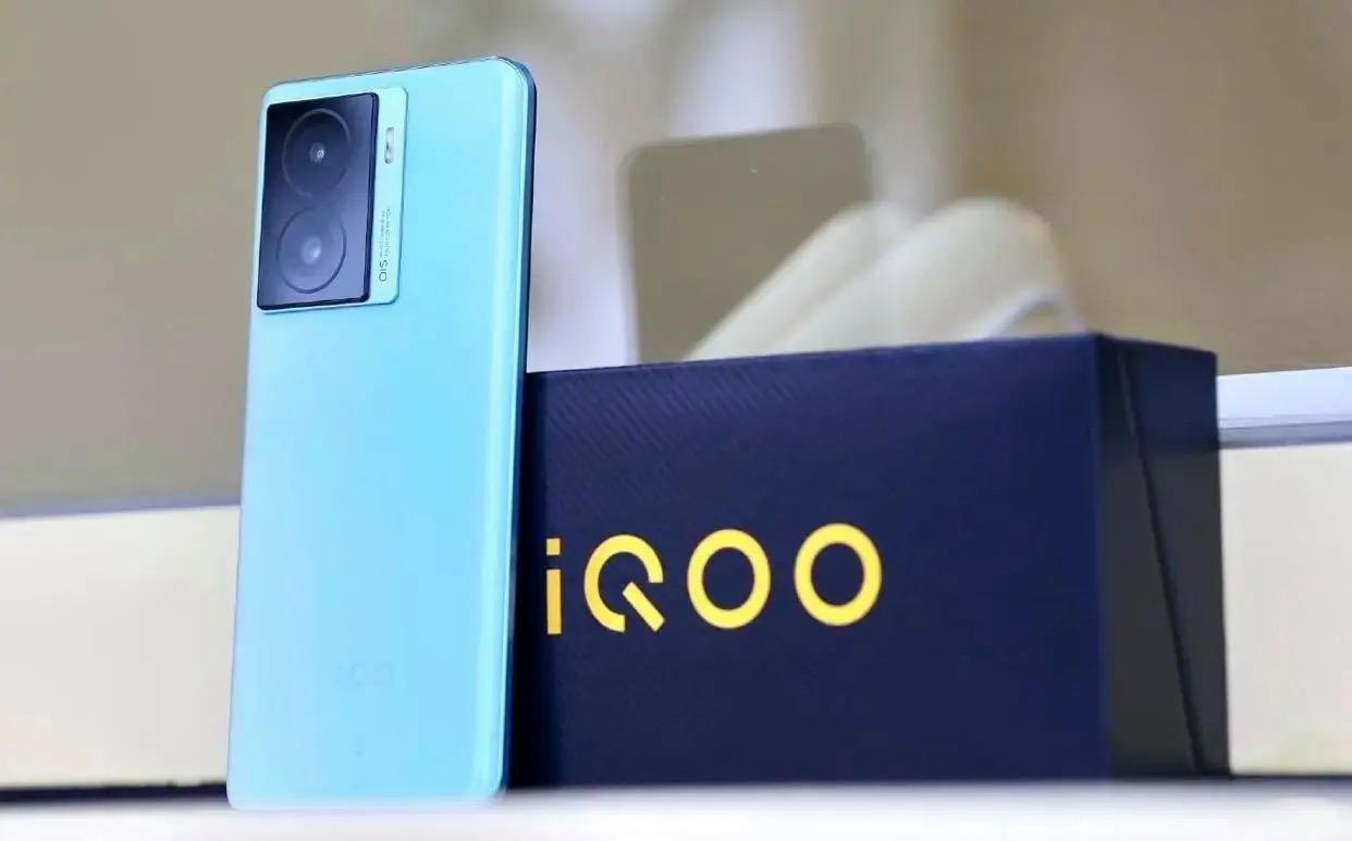 iQOO Z7好评率高达98%，但在买之前，这2个差评不容忽视