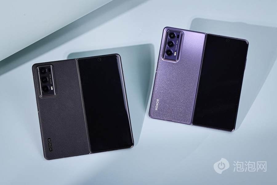 荣耀Magic V2评测：引领折叠屏进入毫米级时代的革新之作