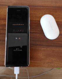 入手三星W20：花了两万多，跟我20年前用的nokia n90手感差不多