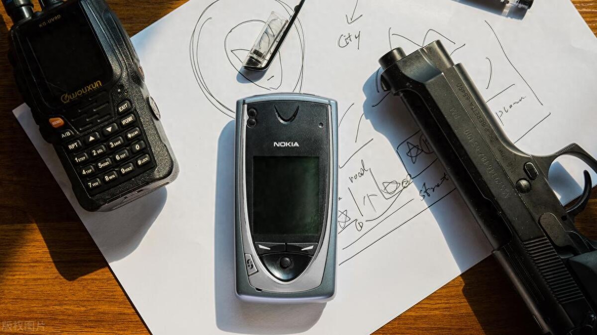 诺基亚新7610再次破防：15宫格按键+7200mAh，只有诺基亚才敢豪横