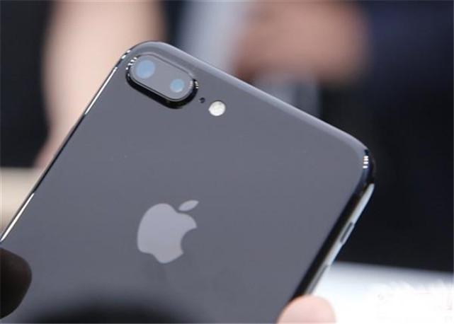 1500就能入手iPhone7plus，但这类人不建议入手
