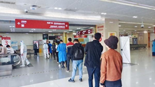 24、48、72……搞懵了!上海人去医院看病到底需要多少小时的核酸证明?调查→