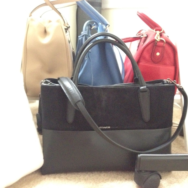 一个女人要有多少个包包才足够?看看这里就明白了!