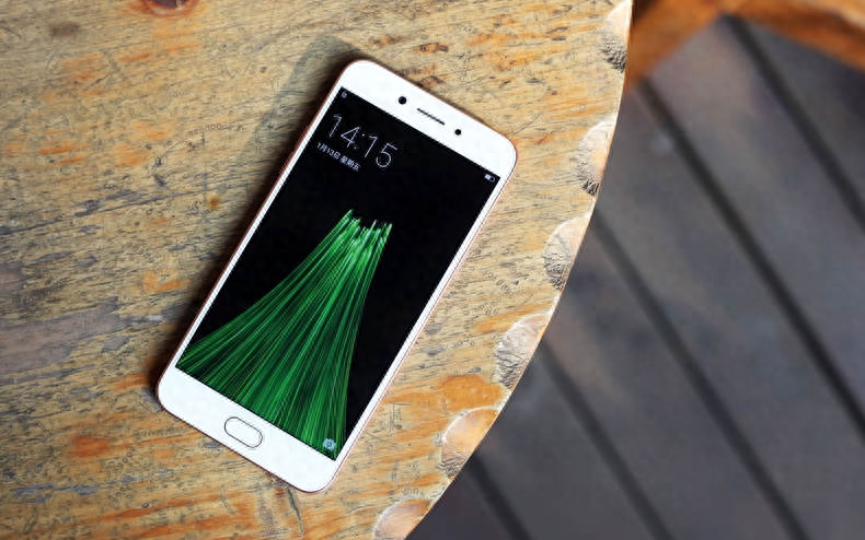 2199元！超像R11的手机：OPPO A77开箱