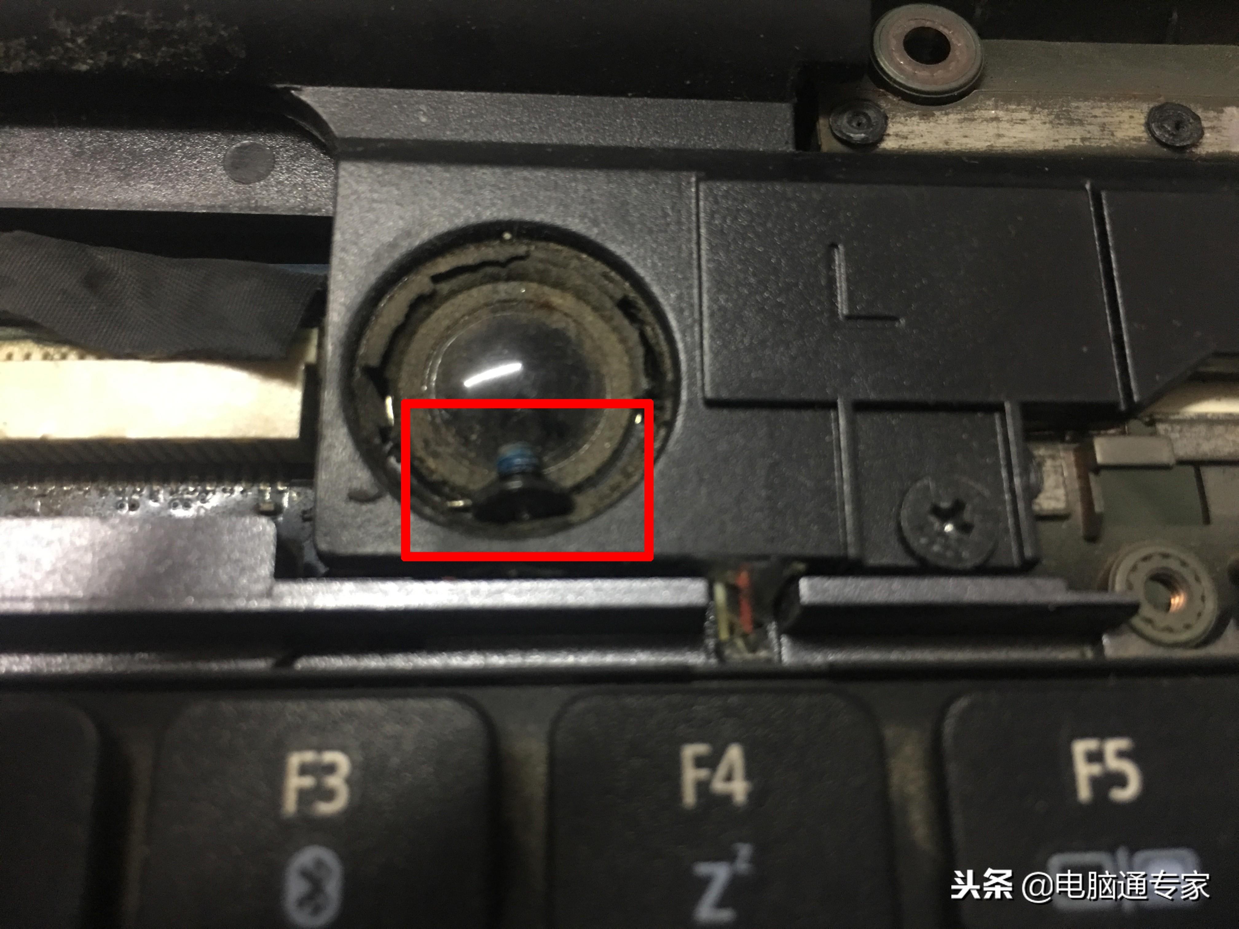 笔记本电脑拆过后就发现喇叭一直有噪音,今天终于找出原因了!
