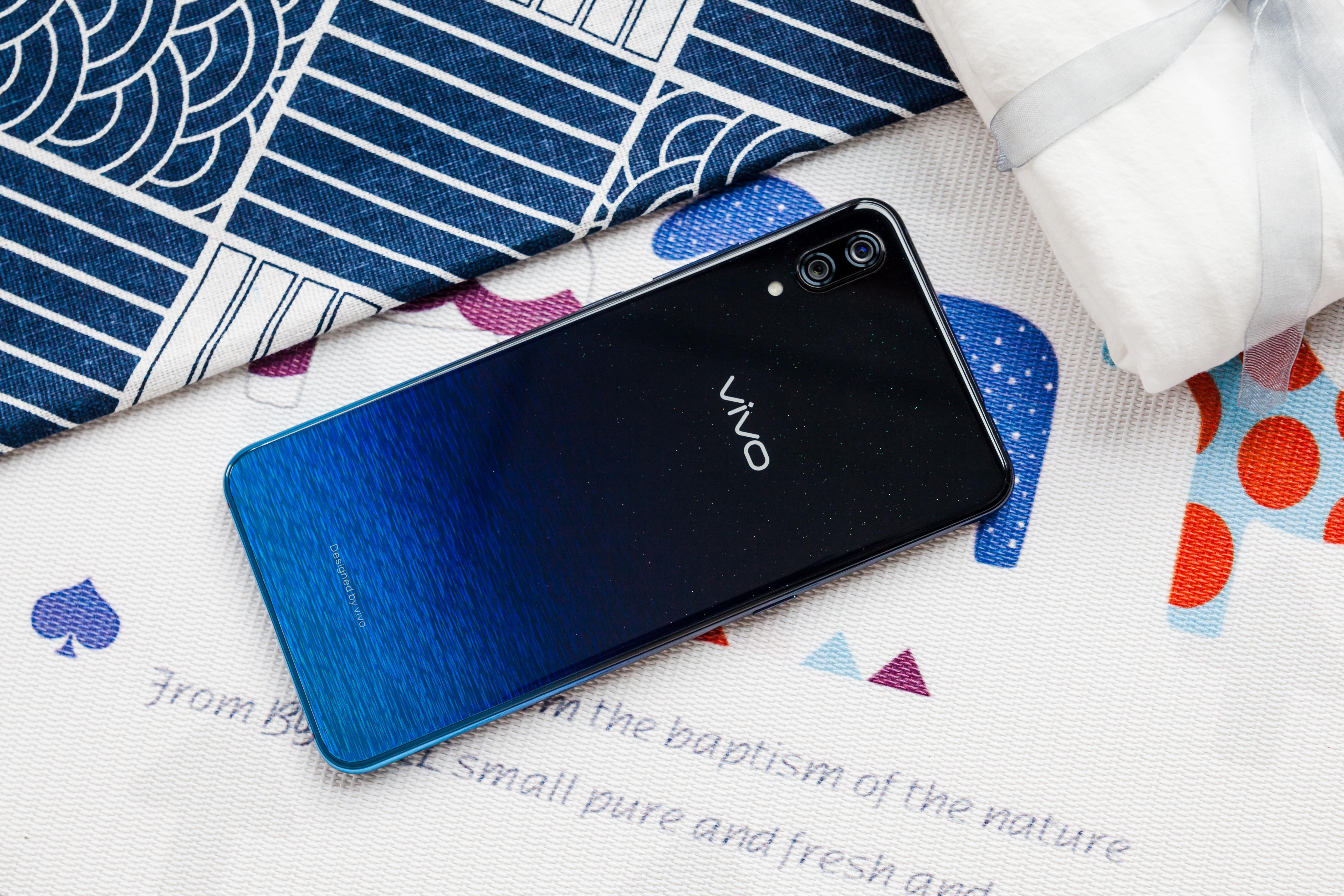 直击心间的冲动！vivo X23幻彩版（星夜海洋）到手真实体验