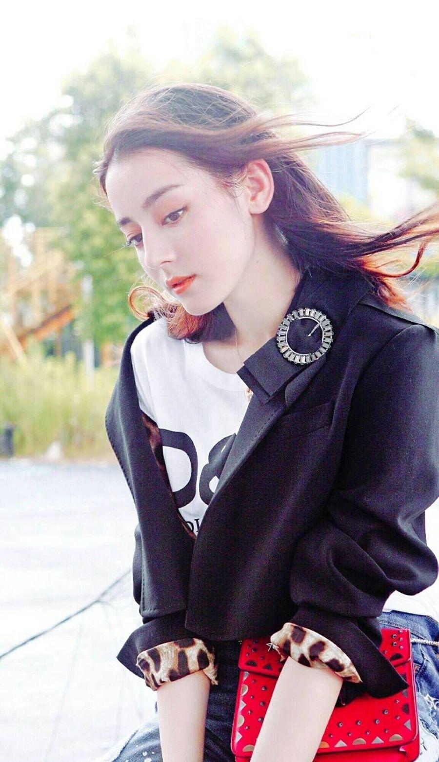 rarely, seldom,hardly,scarcely, barely 的用法和区别