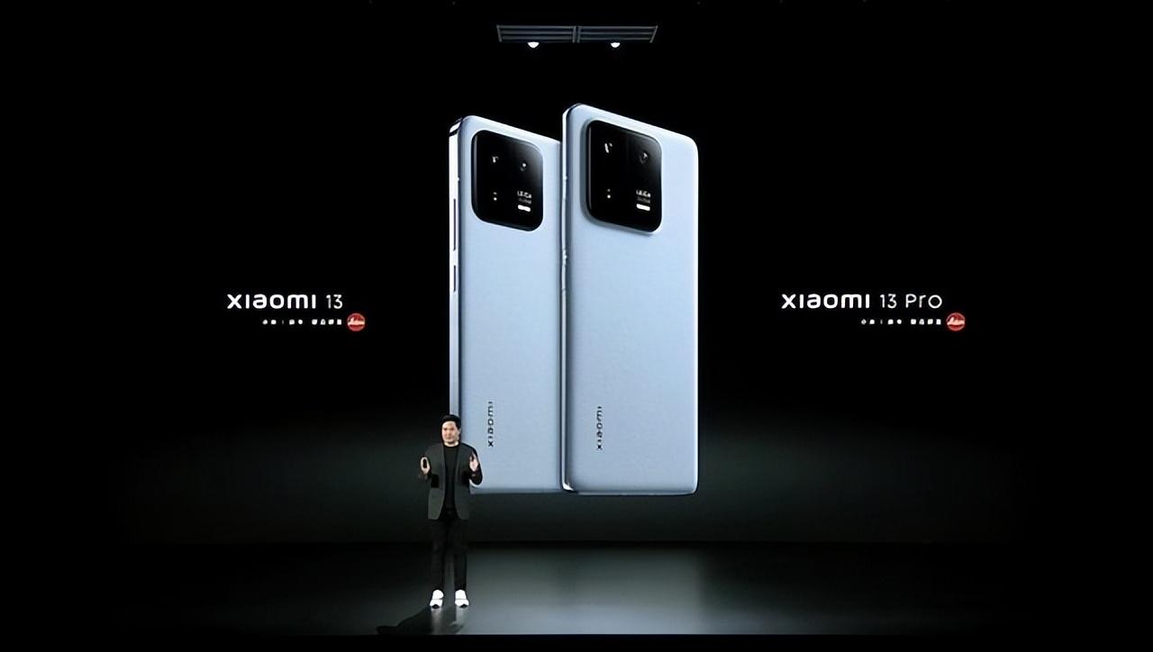 全球高端手机TOP15:苹果7席,三星6席,有2家中国品牌榜上有名
