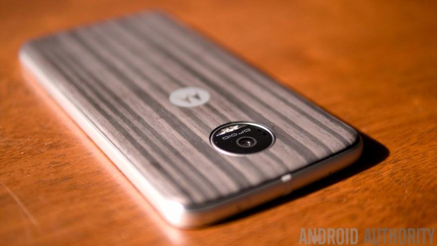 超强续航！模块化手机Moto Z Play Droid测评