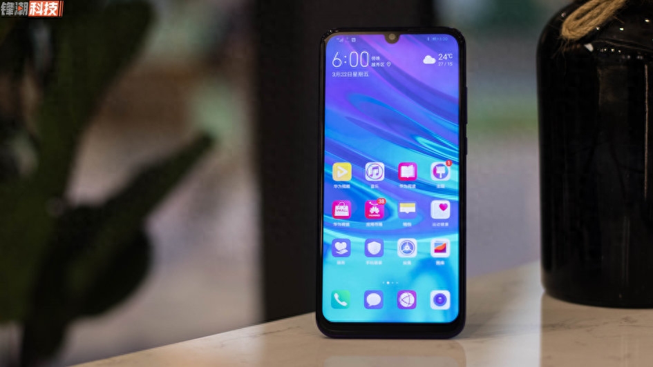 华为畅享 9S 首发评测：千元机也有后置超广角三摄