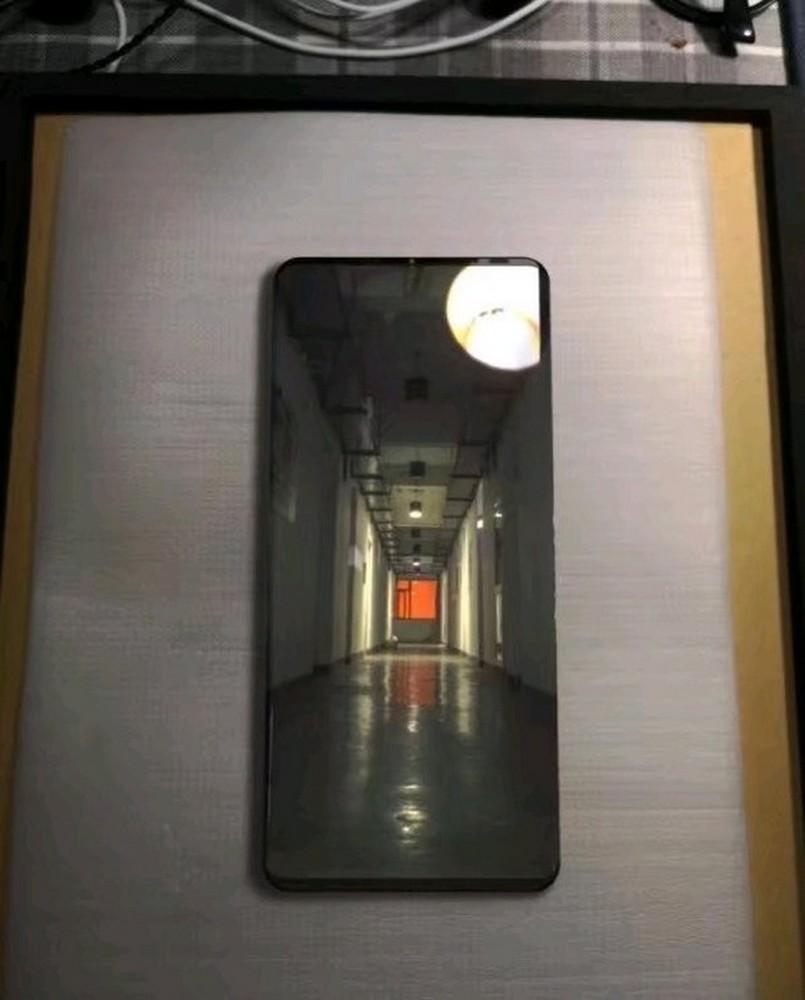 续航亮了！华为Mate20宣传图曝光：电池超4000mAh？