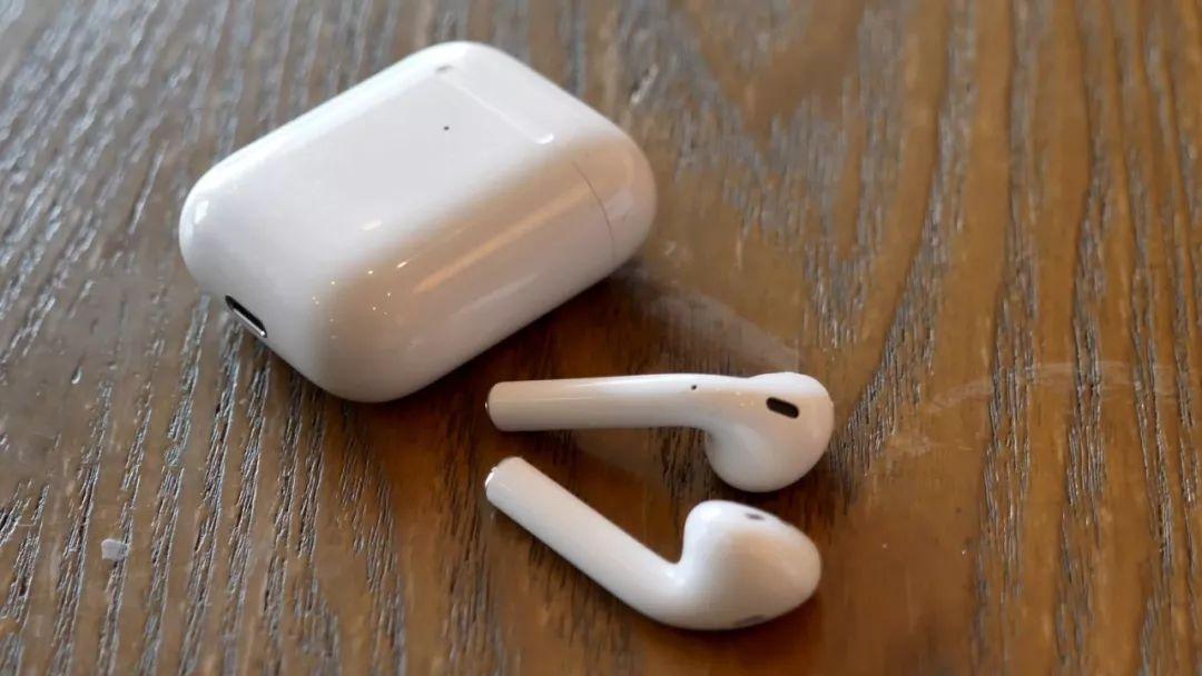 AirPods 2 评测：你看不见的 4 个升级