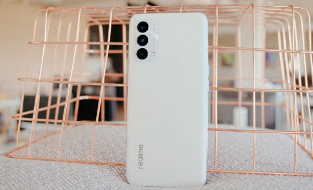 OPPO真香千元机，6nm芯片+65W+三星屏仅1599元，还有5GB虚拟运存