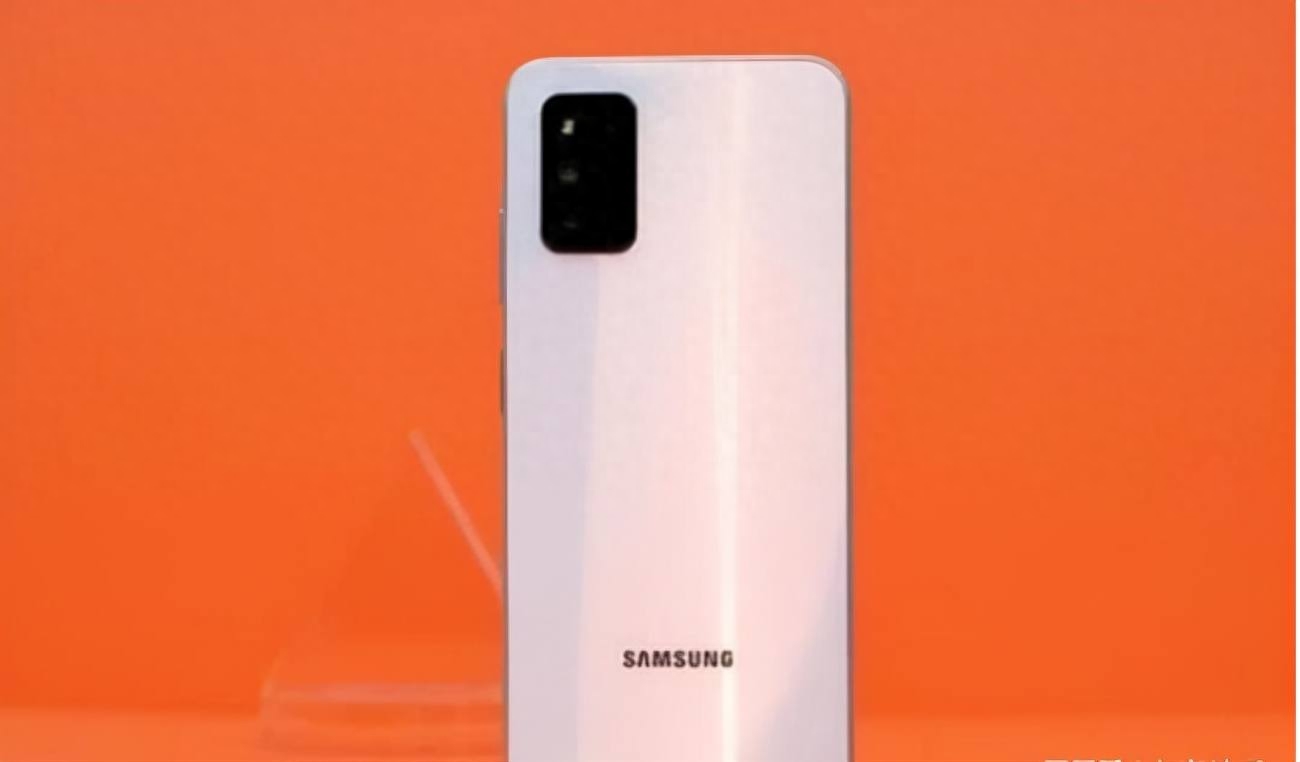 三星Galaxy F62正式曝光！配备6500mAh大电池，定位中端