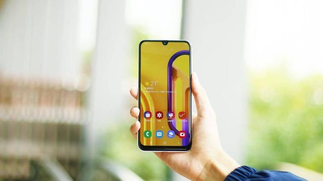 三星M30S搭配6000毫安大电池,价格仅1599元,为何还是无人问津?