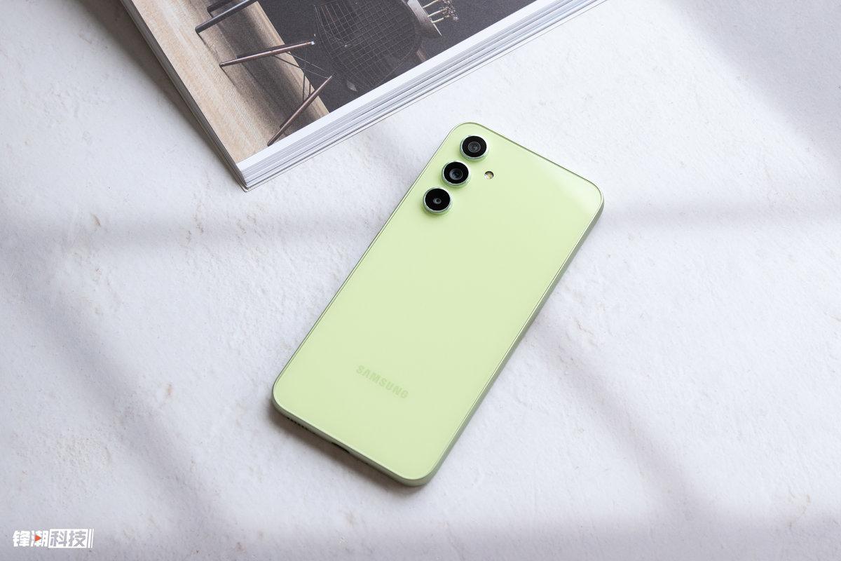 三星Galaxy A54 5G评测，颜值党的一个好选择