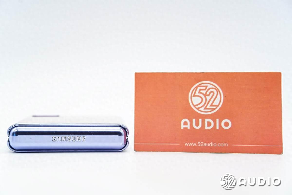 三星Galaxy Z Flip手机拆解，稀土永磁磁铁，细腻手感，稳定固定