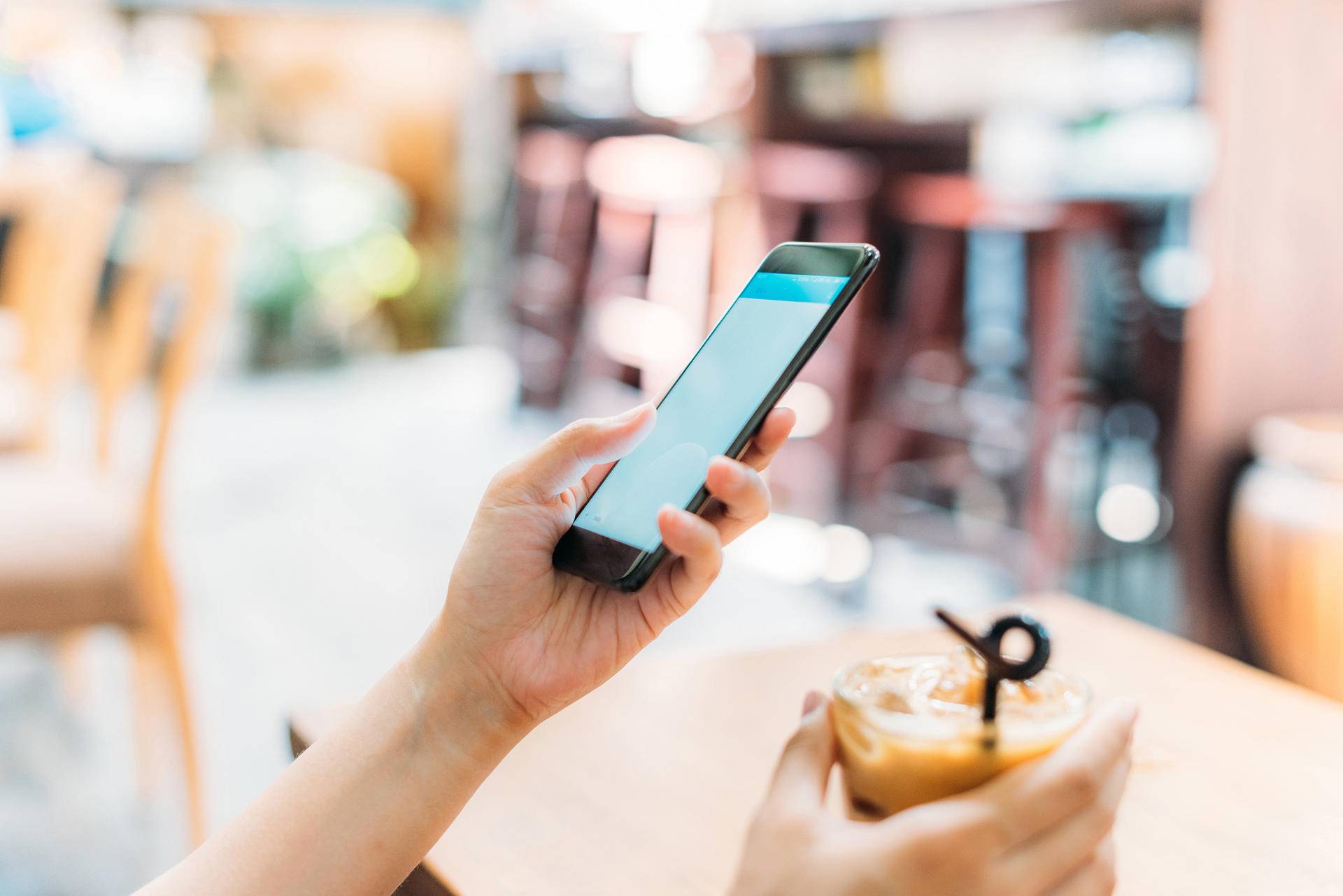 智能手机发展简史：国货逆袭占全球市场一半，苹果已不敌华为OPPO