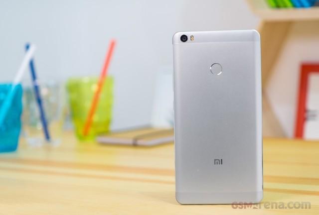 小米Max 2参数遭曝光:依旧巨屏1499元起
