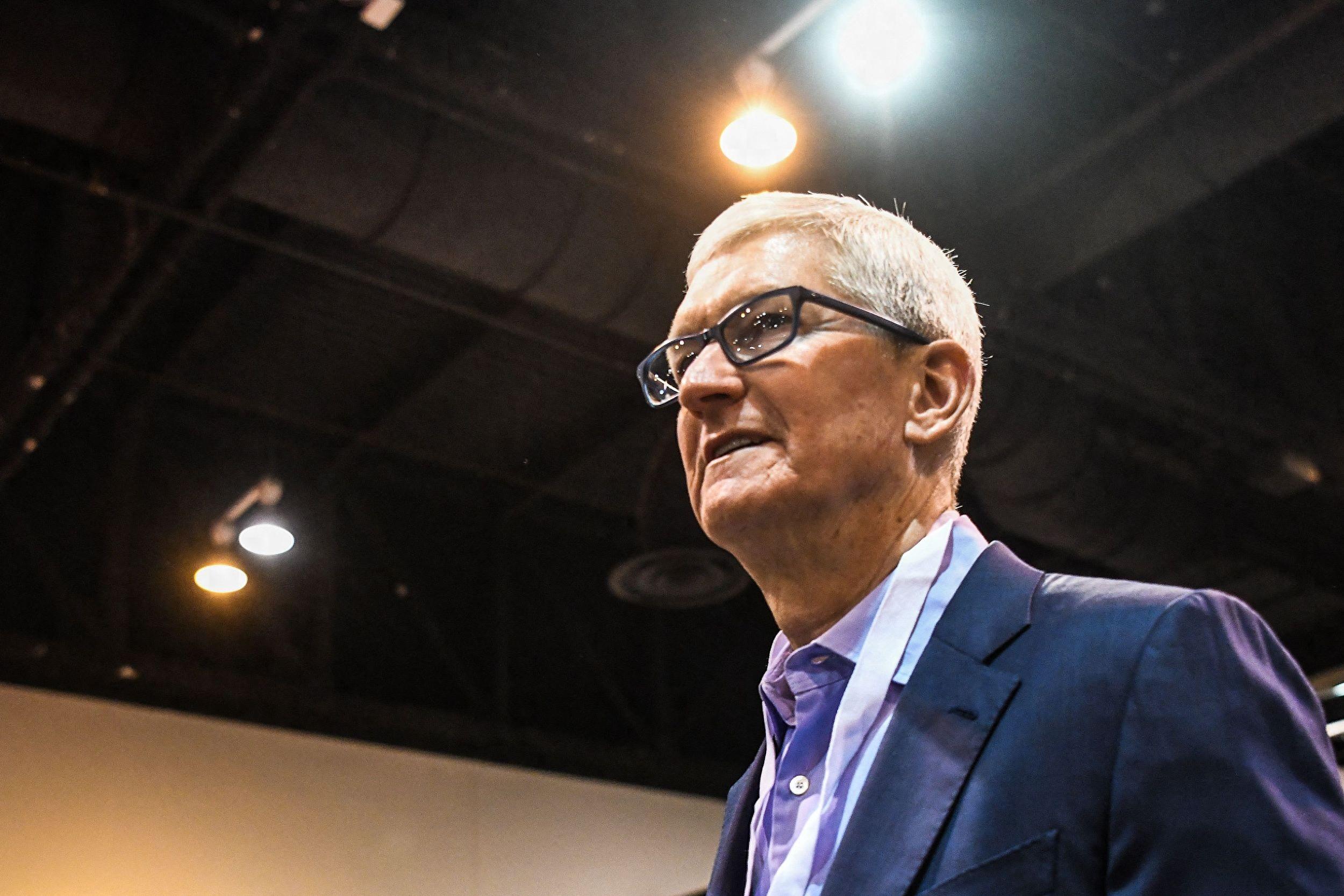 iPhone跌破底价，苹果真急了