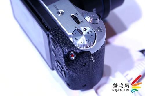 可拍4K的智能微单电 三星NX500抢鲜试用