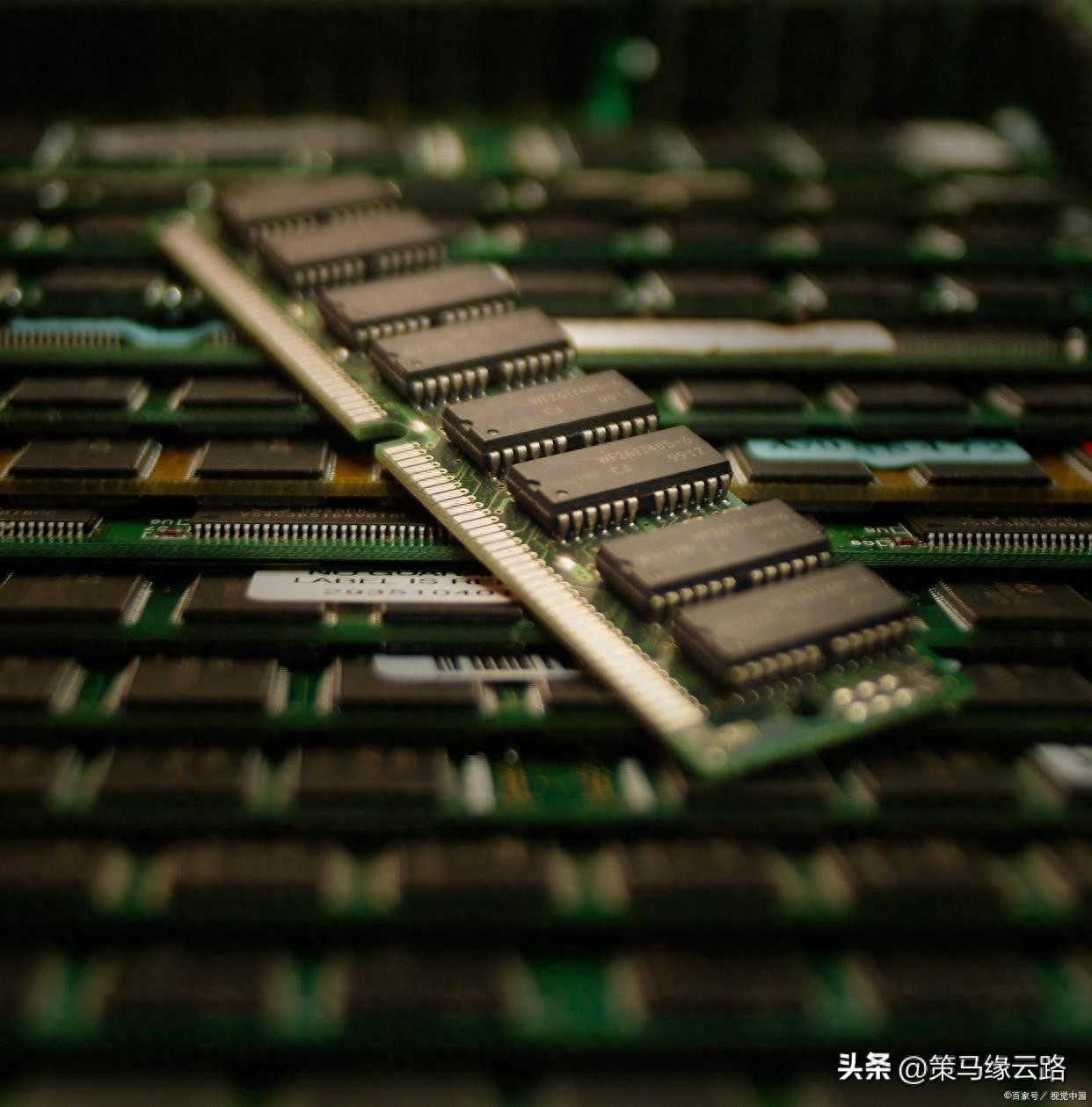 windows电脑内存是4GB,该设置多大的虚拟内存?