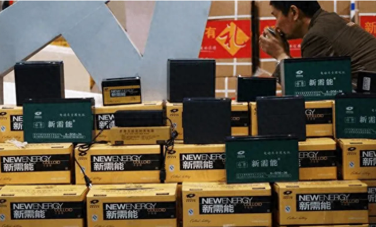 给电动车换电池“有套路”,行内人总结4不要,换新电池注意避免