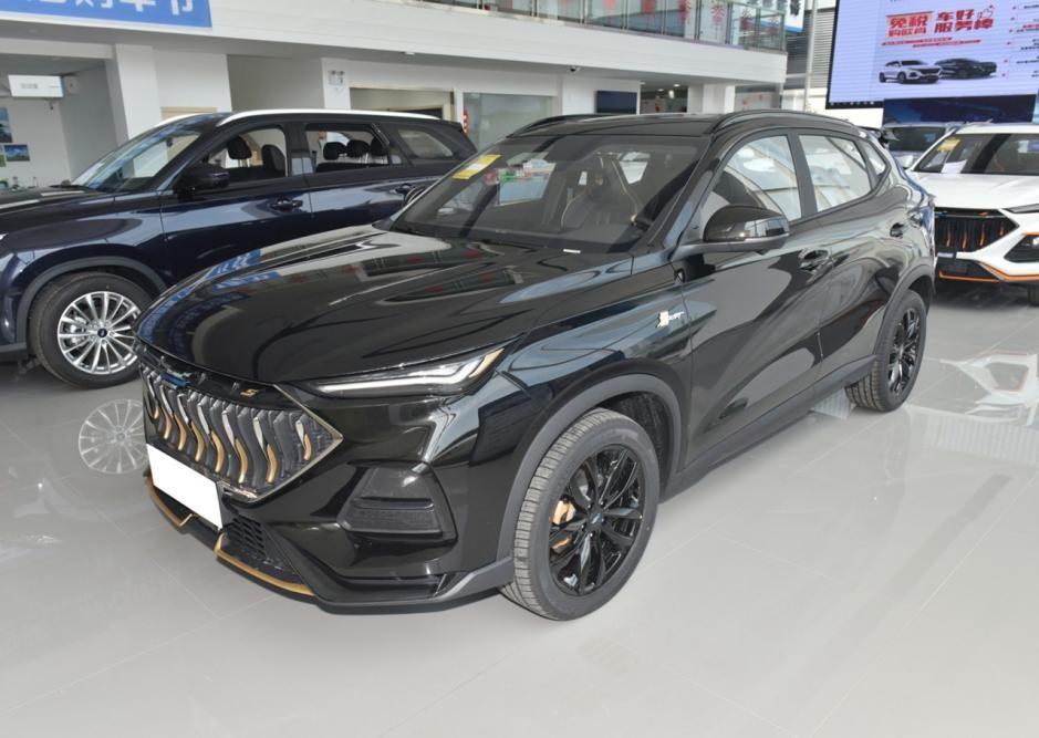 长安并没有放弃入门市场，欧尚X5继续升级，推出侠客版