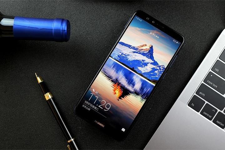 新品上市，华为畅享8 Plus降至1399元，三卡槽、4000mAh大电池