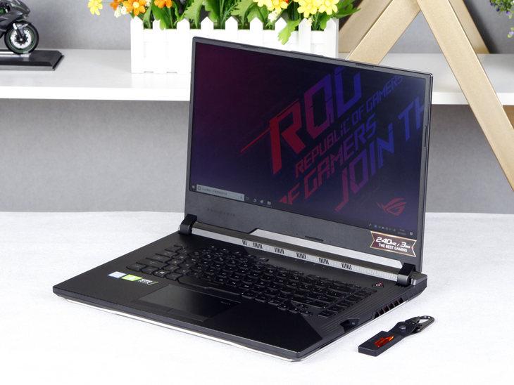 万元神装解锁你的信仰 ROG枪神3游戏本评测