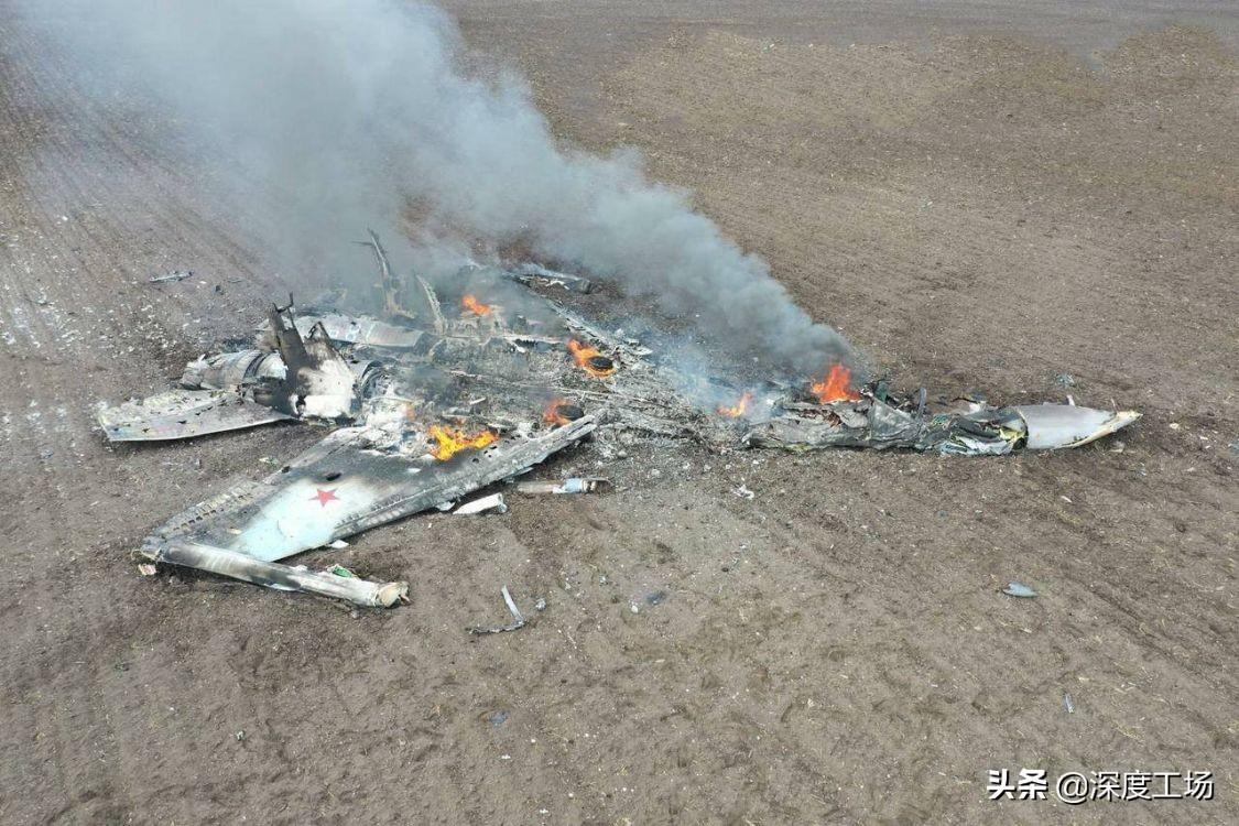 苏35首次被击落！乌克兰人给俄军送毒蛋糕：500多名俄军严重中毒