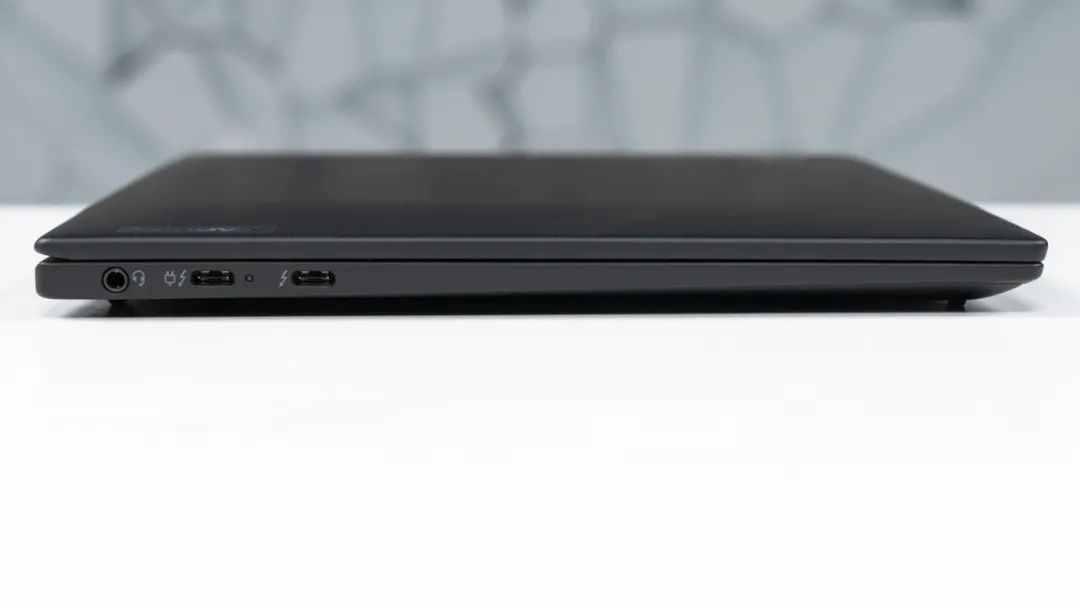 聊一款1kg不到的超轻笔记本