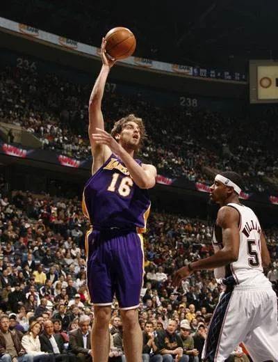 湖人冲击第2胜!加索尔助威能不能拿到两连胜呢